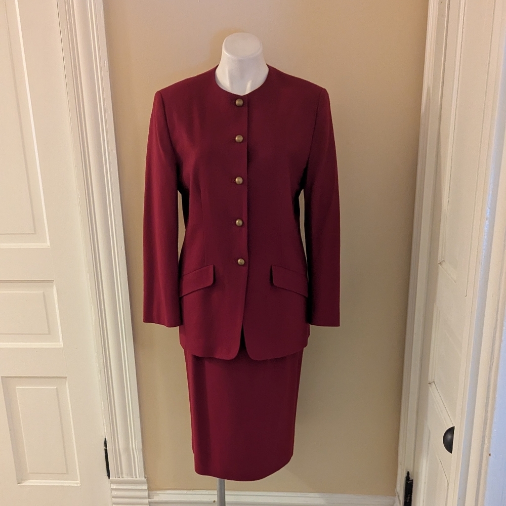 Vintage Pendleton maroon wool pencil skirt and blazer suit size 6